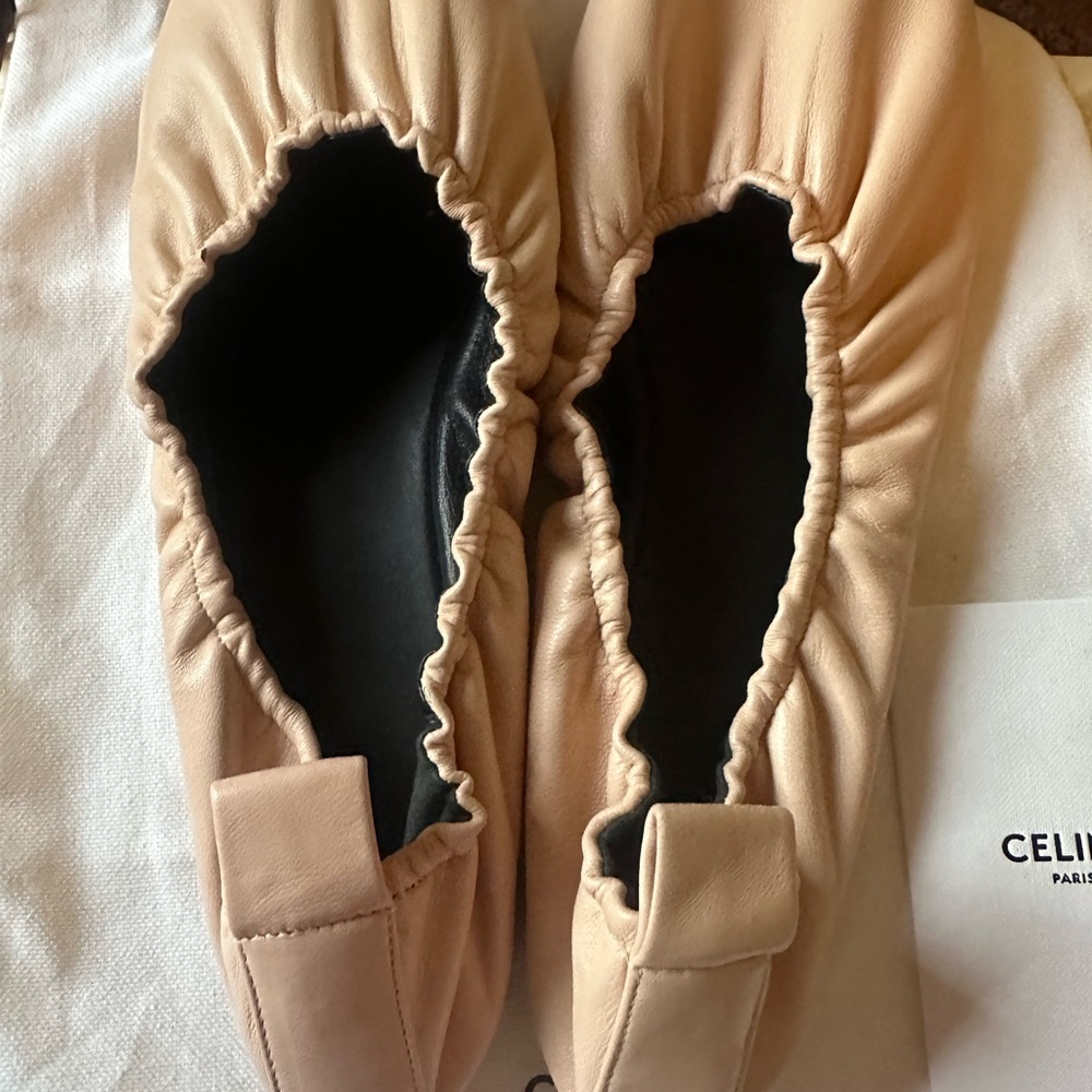 NEVER WORN - Celine Women's Cream Ballet Flats - Picture 5 of 7